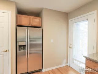 Photo #6: 1029420 Listing