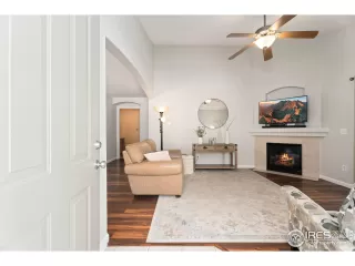 Photo #5: 1029430 Listing