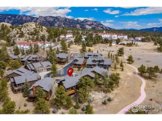 Photo #1: 1029528 Listing