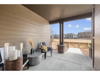 Photo #2: 1029641 Listing