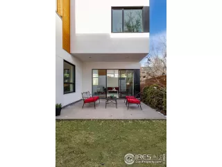 Photo #3: 1029714 Listing