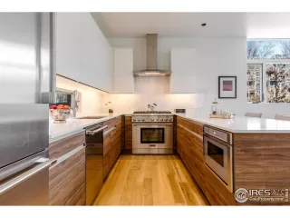 Photo #5: 1029714 Listing