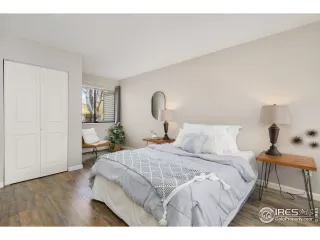 Photo #6: 1029737 Listing