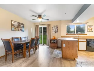 Photo #4: 1029809 Listing