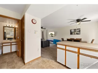 Photo #6: 1029809 Listing