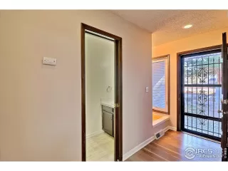 Photo #3: 1029811 Listing 