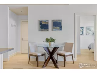 Photo #6: 1029889 Listing