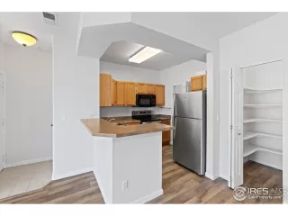 Photo #5: 1029967 Listing 