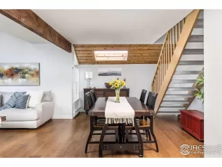 Photo #5: 1029997 Listing