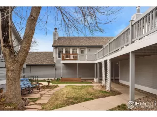 Photo #4: 1030033 Listing