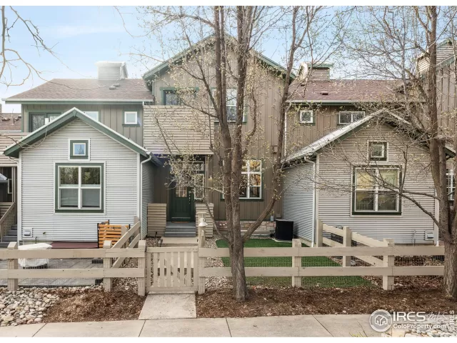 MLS: 1030050 Condo For Sale