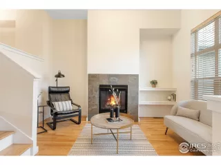 Photo #4: 1030050 Listing