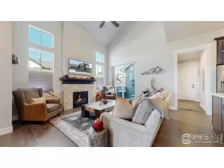 Photo #5: 1030053 Listing