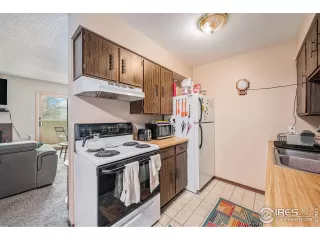 Photo #4: 1030054 Listing