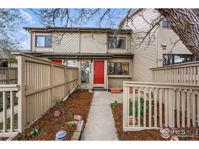 MLS: 1030119 Condo For Sale