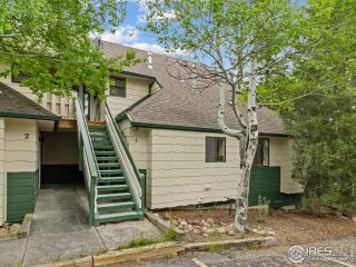 Photo #5: 1030170 Listing