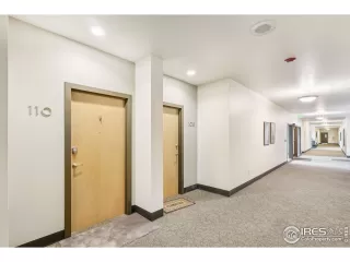 Photo #3: 1030238 Listing