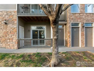 Photo #5: 1030262 Listing