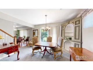 Photo #4: 1030317 Listing