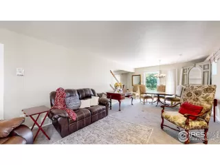 Photo #6: 1030317 Listing