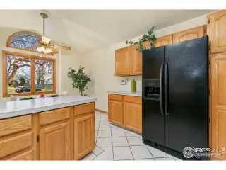 Photo #2: 1030428 Listing