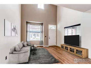 Photo #3: 1030431 Listing