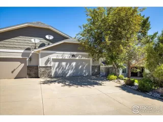 Photo #2: 1030473 Listing