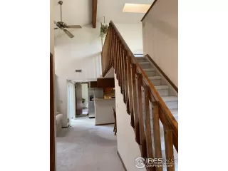 Photo #6: 1030503 Listing