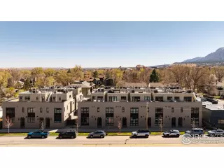 Photo #2: 1030574 Listing