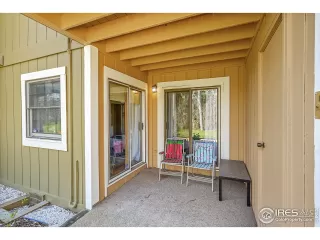 Photo #3: 1030636 Listing