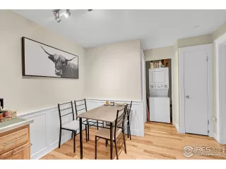 Photo #6: 1030636 Listing