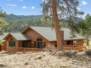 Photo #1: 1030757 Listing