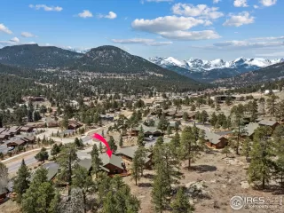 Photo #3: 1030757 Listing