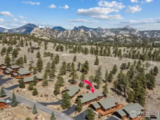 Photo #5: 1030757 Listing