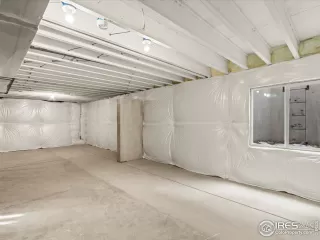 Photo #6: 1030766 Listing