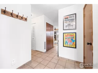 Photo #3: 1030767 Listing