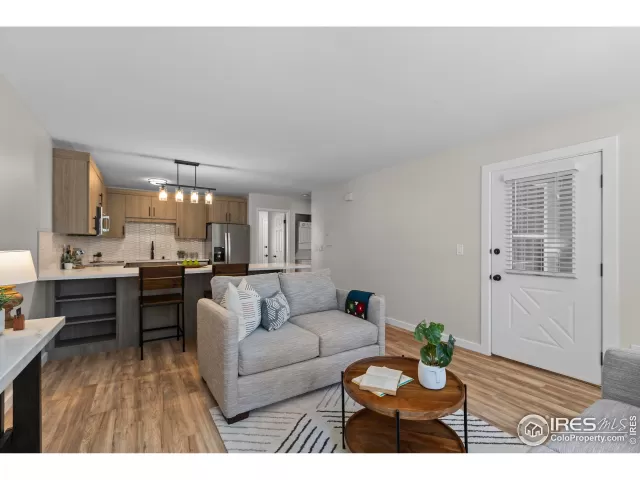 MLS: 1030792 Condo For Sale