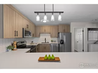 Photo #2: 1030792 Listing