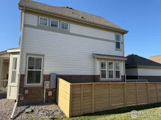 Photo #5: 1030837 Listing