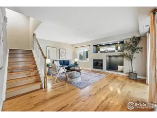 Photo #5: 1030932 Listing 