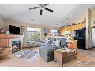 Photo #3: 1031030 Listing