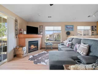 Photo #6: 1031030 Listing