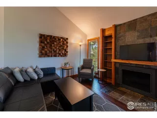 Photo #6: 1031201 Listing 