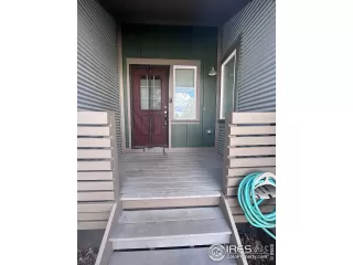 Photo #3: 1031209 Listing