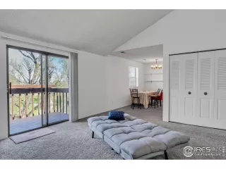 Photo #3: 1031341 Listing