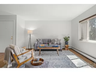 Photo #1: 1031368 Listing