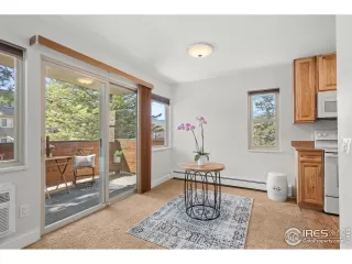 Photo #3: 1031368 Listing