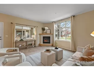 Photo #4: 1031476 Listing