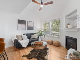 Photo #3: 1031477 Listing