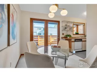 Photo #6: 1031560 Listing